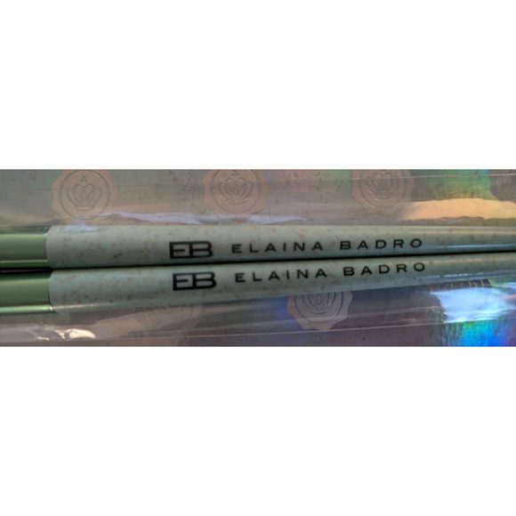 Elaina Badro Divine Duo Set w/ Angled & Blending Brushes ~ Shades of Green ~New - Picture 7 of 8